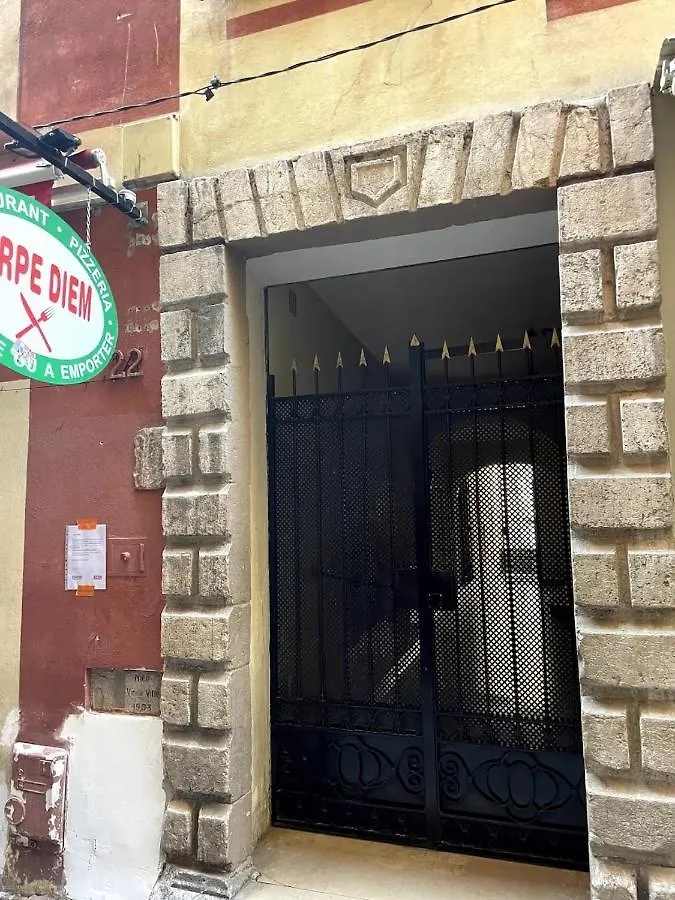 Cosy, Modern, Fully Equipped, Air Conditioning, Nice Historical, Old Town, 1Minute Walk From Beach - 