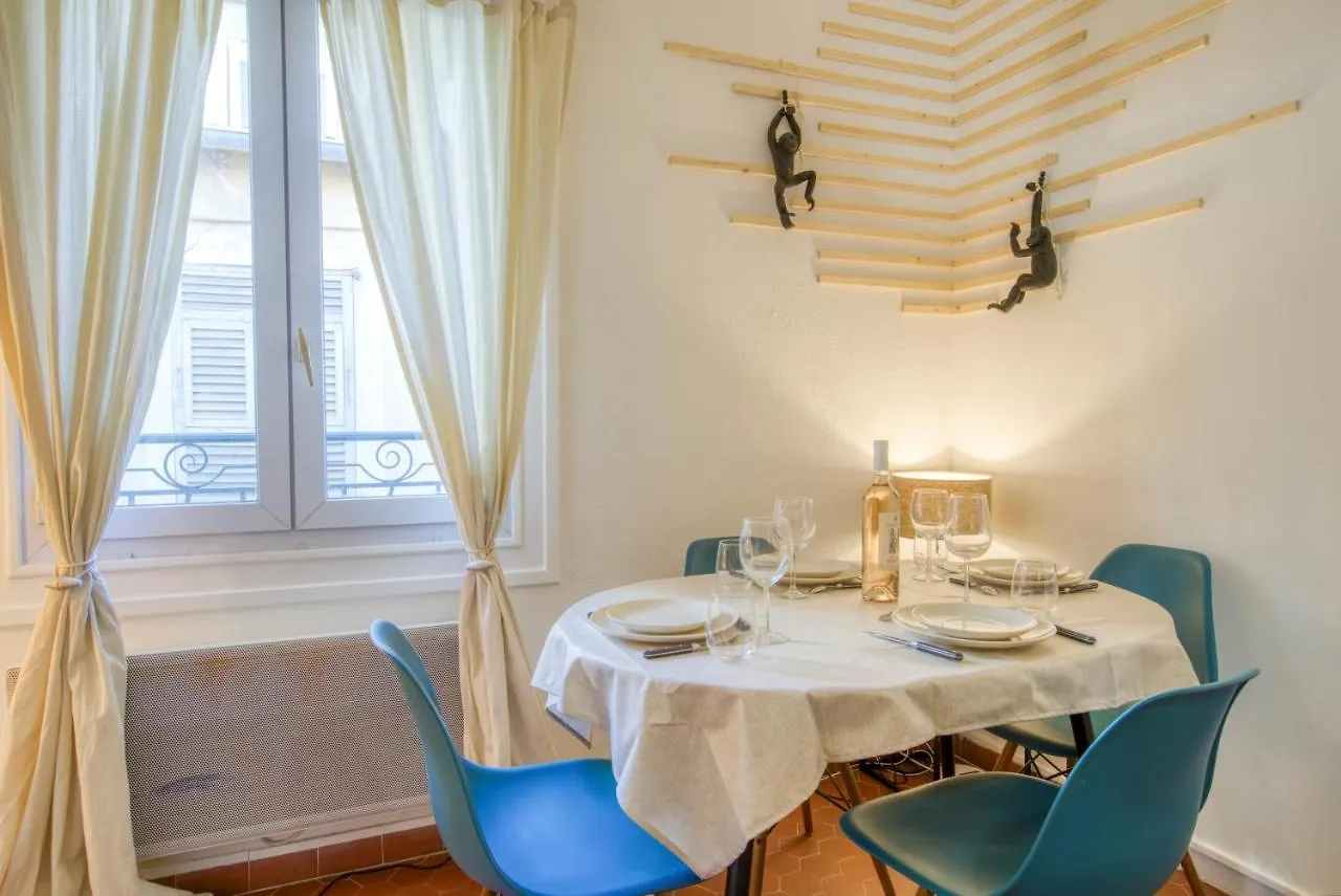 Cosy, Modern, Fully Equipped, Air Conditioning, Nice Historical, Old Town, 1Minute Walk From Beach - 