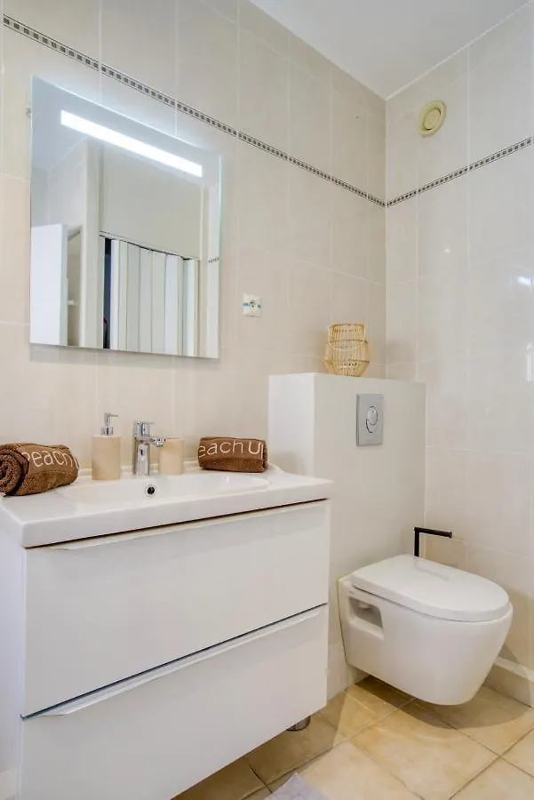 Cosy, Modern, Fully Equipped, Air Conditioning, Nice Historical, Old Town, 1Minute Walk From Beach - 