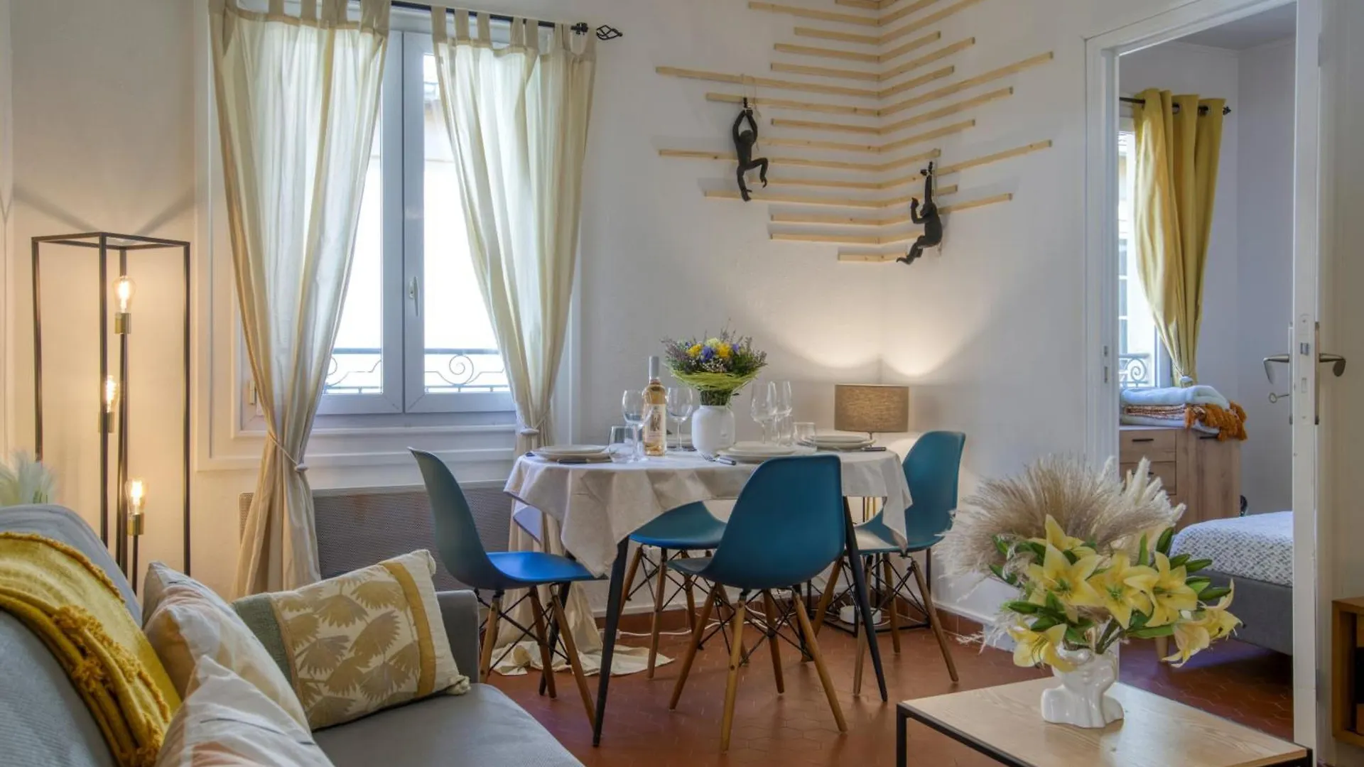 Appartement Cosy, Modern, Fully Equipped, Air Conditioning, Nice Historical, Old Town, 1Minute Walk From Beach - 
