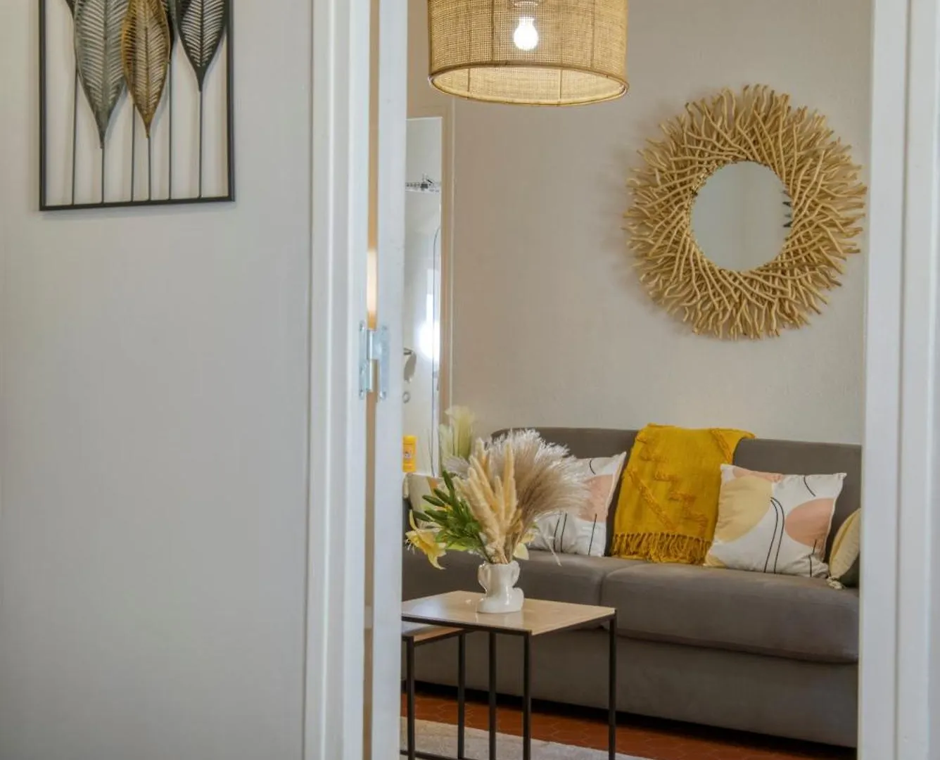Cosy, Modern, Fully Equipped, Air Conditioning, Nice Historical, Old Town, 1Minute Walk From Beach - 
