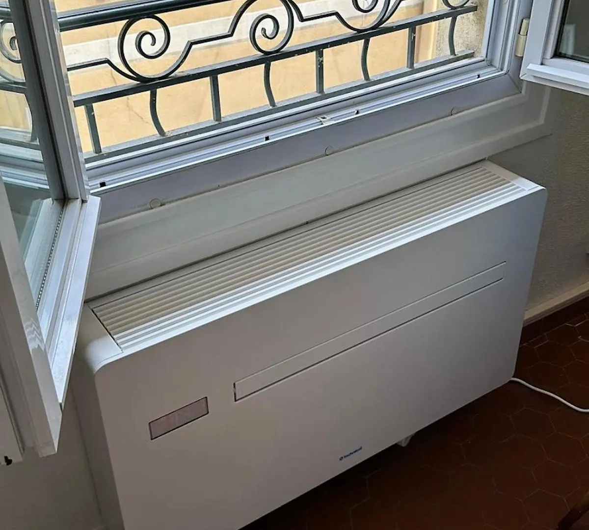 Cosy, Modern, Fully Equipped, Air Conditioning, Nice Historical, Old Town, 1Minute Walk From Beach - 